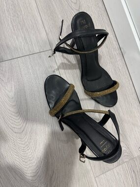 Qupid Black Sandals with Gold Trim Strappy Heels